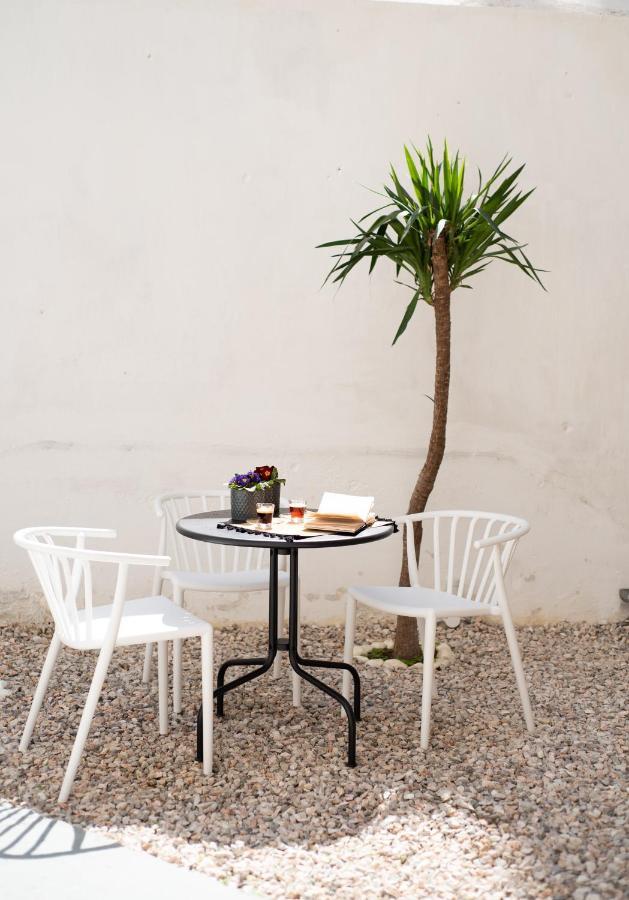 Patio Apartment Near Metro & Acropolis Atina Dış mekan fotoğraf